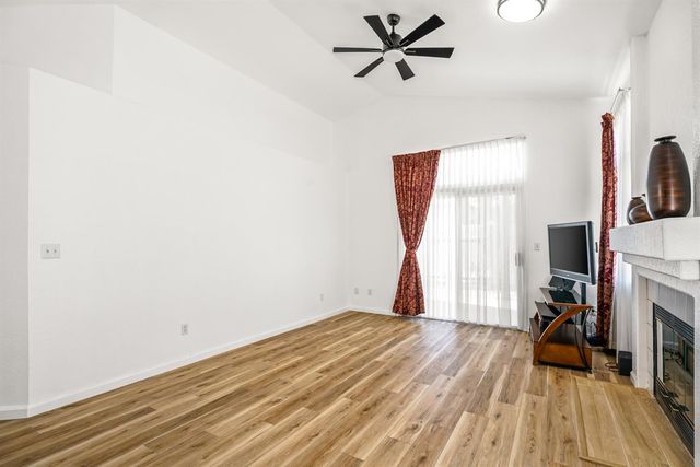 8499 Dartford Dr, Sacramento, CA 95823