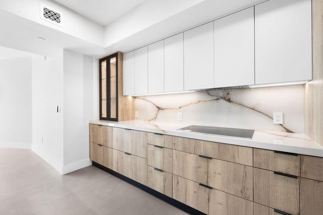 3101 S Ocean Drive 1807, Hollywood, FL 33019