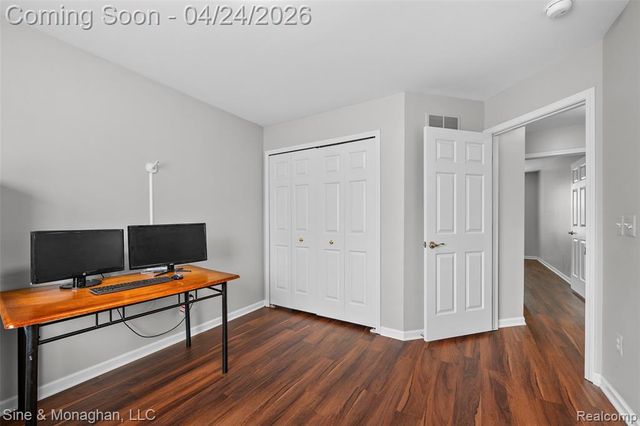 4451 Carriage Hill Court, Rochester, MI 48306