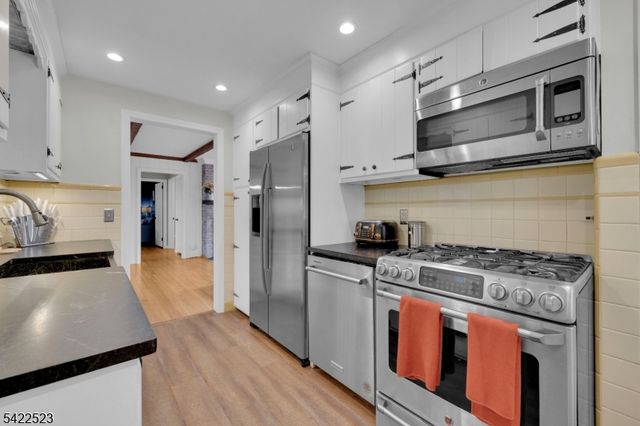 369 Union Ave, Middlesex Boro, NJ 08846