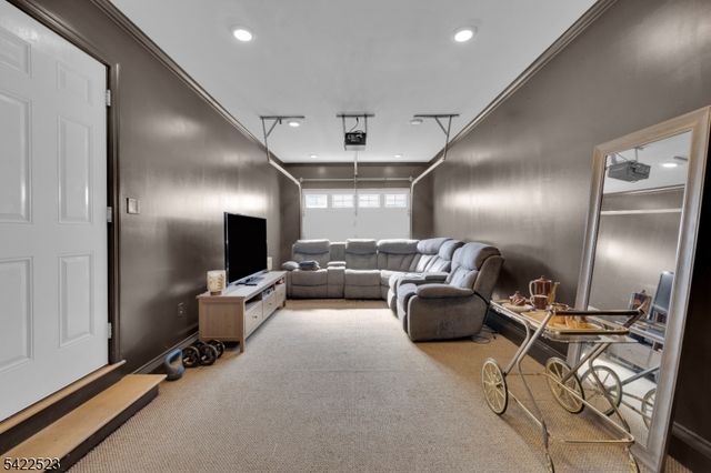 369 Union Ave, Middlesex Boro, NJ 08846