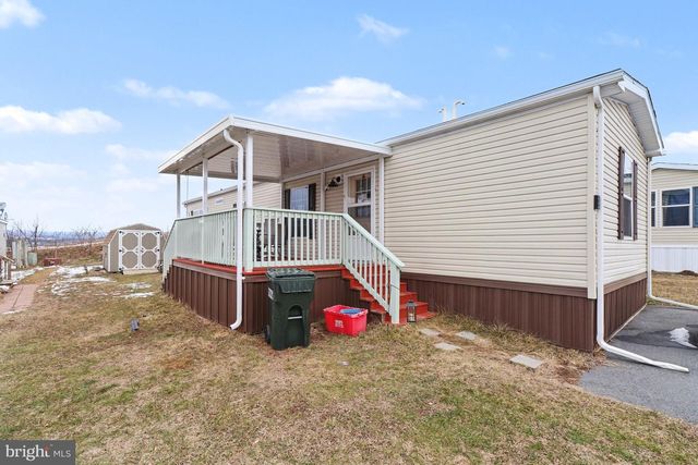 9 VISTA LN, Manheim, PA 17545