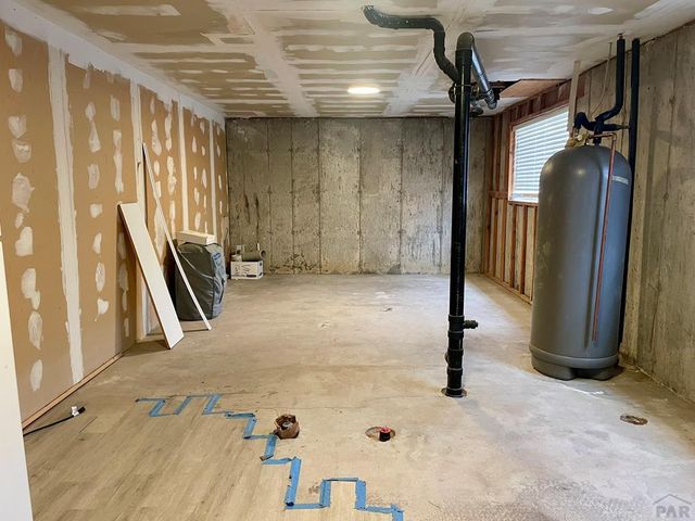 112 Main St, Walsenburg, CO 81089