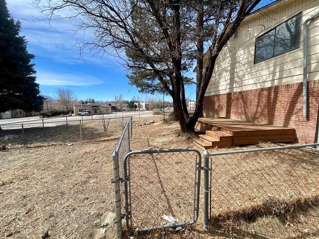 112 Main St, Walsenburg, CO 81089