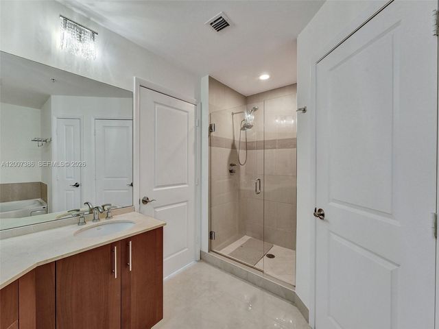 1945 S Ocean Dr 2101, Hallandale Beach, FL 33009