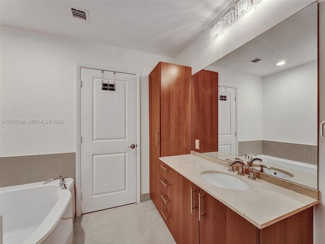 1945 S Ocean Dr 2101, Hallandale Beach, FL 33009