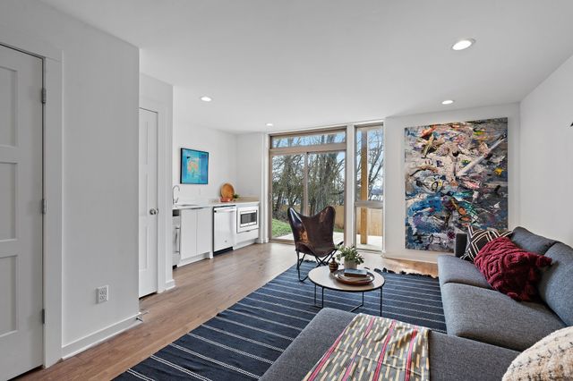 3079 Edwin Cir, Nashville, TN 37207