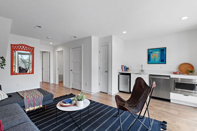 3079 Edwin Cir, Nashville, TN 37207