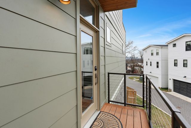 3079 Edwin Cir, Nashville, TN 37207