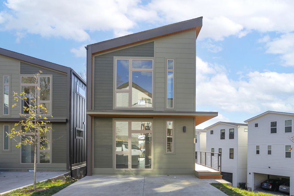 3079 Edwin Cir, Nashville, TN 37207
