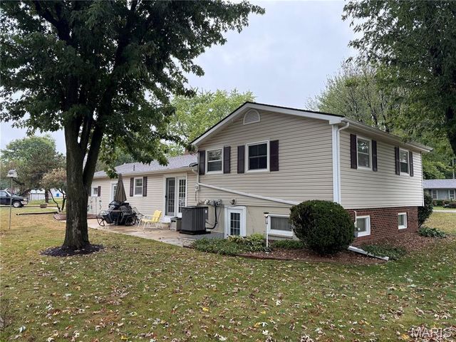 120 Julie Court, Montgomery City, MO 63361