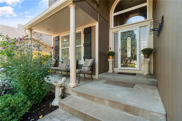 7913 W 155th Place, Overland Park, KS 66223