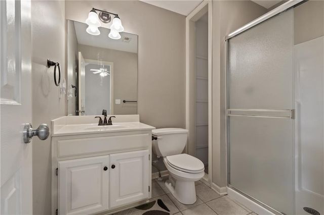 7913 W 155th Place, Overland Park, KS 66223