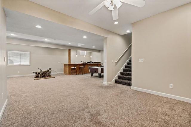 7913 W 155th Place, Overland Park, KS 66223