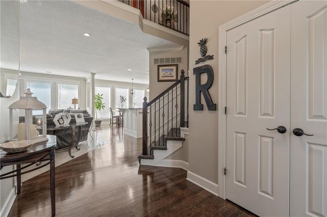 7913 W 155th Place, Overland Park, KS 66223
