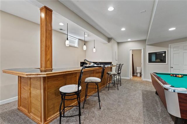 7913 W 155th Place, Overland Park, KS 66223