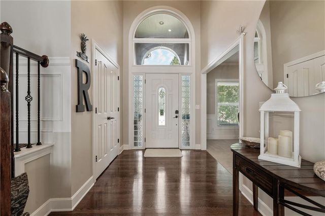 7913 W 155th Place, Overland Park, KS 66223