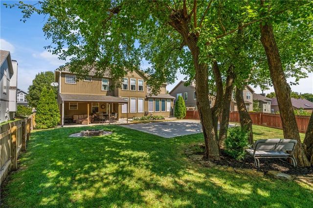 7913 W 155th Place, Overland Park, KS 66223