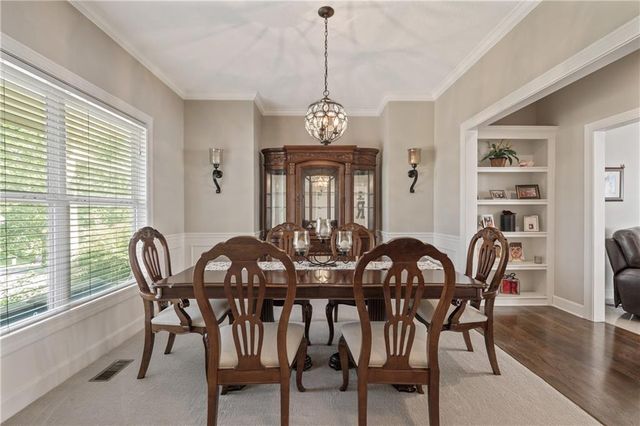 7913 W 155th Place, Overland Park, KS 66223