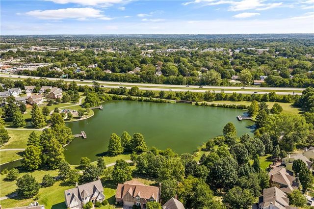 7913 W 155th Place, Overland Park, KS 66223