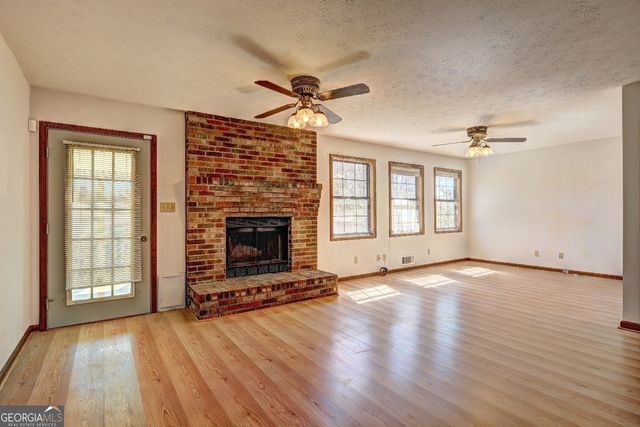 342 Lakeshore Drive, Stockbridge, GA 30281