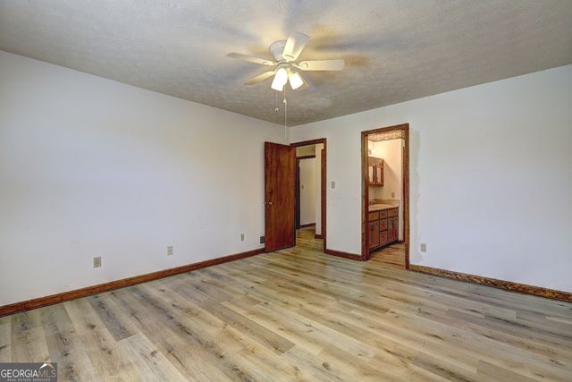 342 Lakeshore Drive, Stockbridge, GA 30281