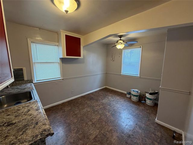 7784 Mettetal Street, Detroit, MI 48228