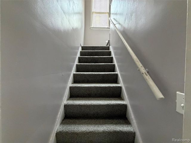 7784 Mettetal Street, Detroit, MI 48228