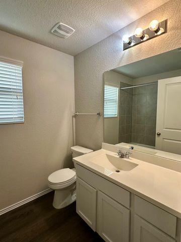 5812 Bell Tower LN, Austin, TX 78747