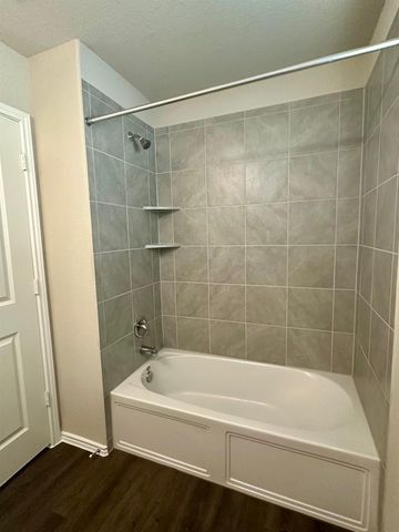 5812 Bell Tower LN, Austin, TX 78747