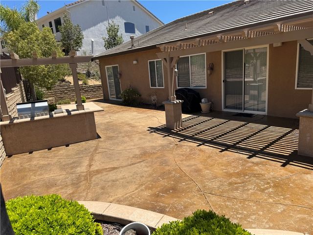 22045 Milestone Street, Saugus (santa Clarita), CA 91390