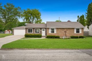 1366 Ivy Lane, Crystal Lake, IL 60014