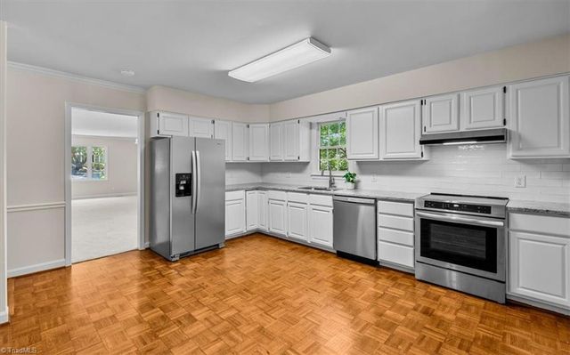1 Brownstone Lane, Greensboro, NC 27410