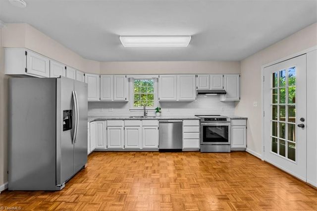 1 Brownstone Lane, Greensboro, NC 27410