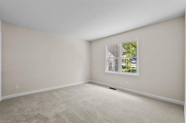 1 Brownstone Lane, Greensboro, NC 27410