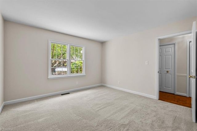 1 Brownstone Lane, Greensboro, NC 27410