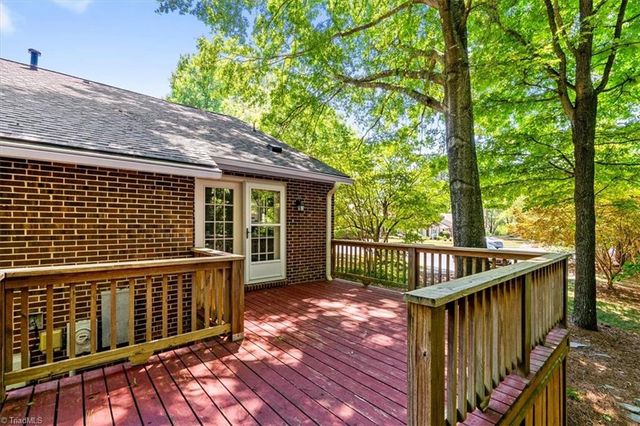 1 Brownstone Lane, Greensboro, NC 27410