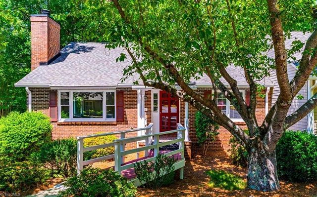1 Brownstone Lane, Greensboro, NC 27410