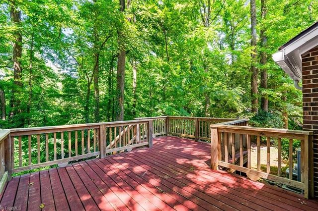 1 Brownstone Lane, Greensboro, NC 27410