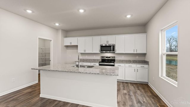 1762 Parkfield Way, Goshen Twp, OH 45122