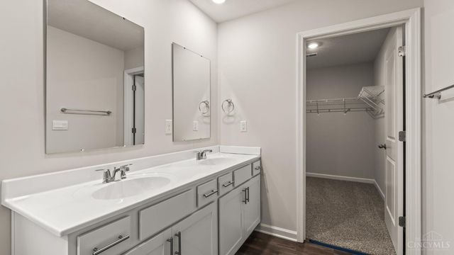 1762 Parkfield Way, Goshen Twp, OH 45122