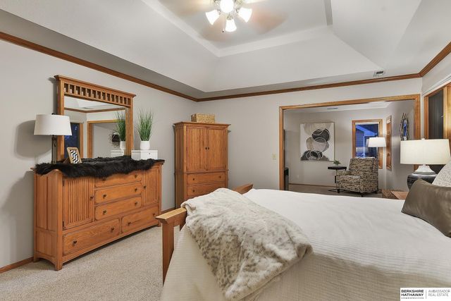 17321 P Street, Omaha, NE 68135