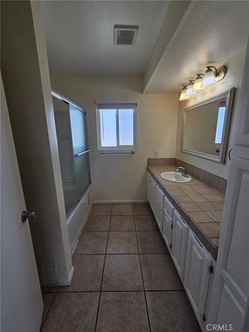 8041 Puritan, Downey, CA 90242