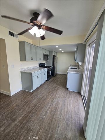 8041 Puritan, Downey, CA 90242