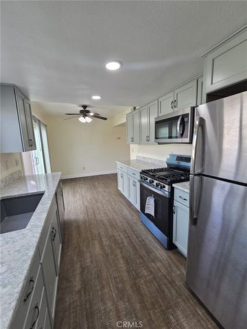 8041 Puritan, Downey, CA 90242
