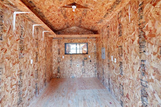 190 E Barnsby Place, Shelton, WA 98584