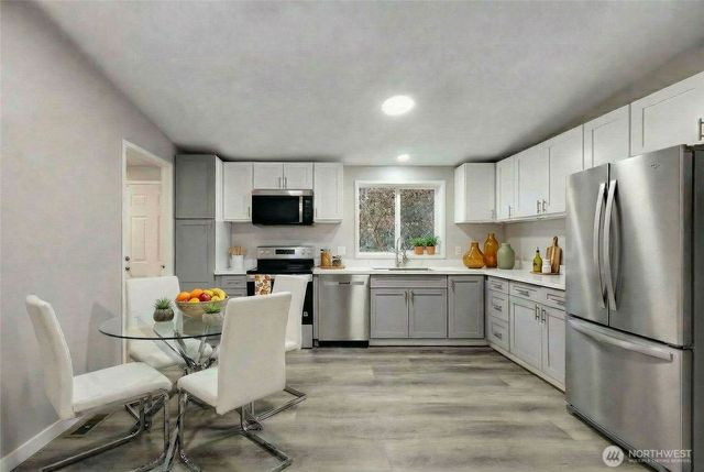 190 E Barnsby Place, Shelton, WA 98584