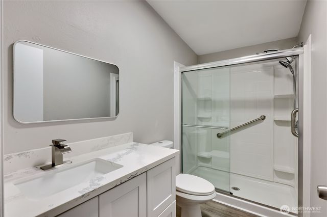 190 E Barnsby Place, Shelton, WA 98584