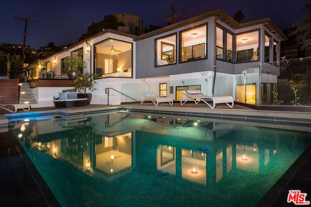 1733 SUNSET PLAZA Drive, West Hollywood, CA 90069