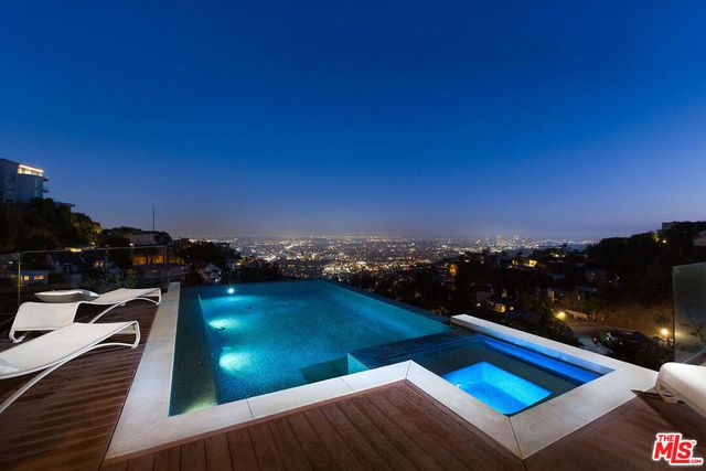 1733 SUNSET PLAZA Drive, West Hollywood, CA 90069